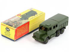 Lot 252 - DINKY TOYS (GB) (1)
