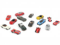 Lot 275 - DIVERS (15)