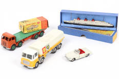 DINKY TOYS (GB) (4)