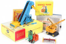 DINKY TOYS (GB) (4)