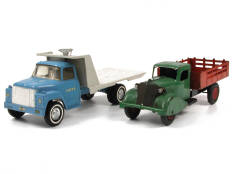 ERTL & WYANDOTTE TOYS (2)