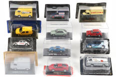 Lot 51 - DIVERS (12)