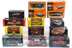 Lot 119 - DIVERS (12)
