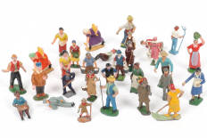 Lot 37 - DIVERS (30)