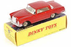 Lot 152 - DINKY TOYS (FRANCE) (1)