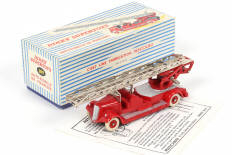 Lot 197 - DINKY TOYS (FRANCE) (1)