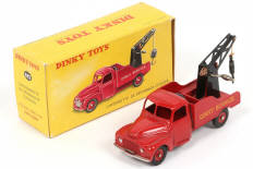 Lot 163 - DINKY TOYS (FRANCE) (1)