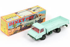 Lot 186 - DINKY TOYS (FRANCE) (1)