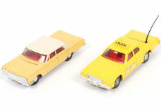 Lot 69 - DINKY TOYS (GB) (2)