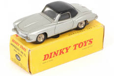 Lot 122 - DINKY TOYS (FRANCE) (1)