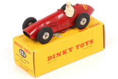 Lot 113 - DINKY TOYS (FRANCE) (1)