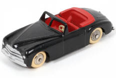 Lot 82 - DINKY TOYS (FRANCE) (1)