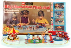 Lot 253 - CORGI TOYS (GB) (1)