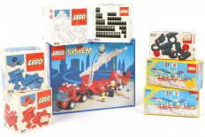 Lot 108 - LEGO (DANEMARK) (8)