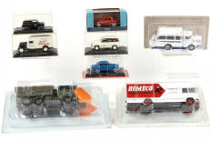 Lot 124 - DIVERS (8)