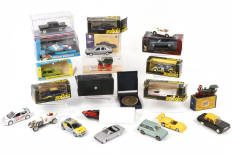 Lot 137 - DIVERS (25)