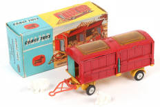 Lot 98 - CORGI TOYS (GB) (1)