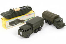 Lot 262 - DINKY TOYS (FRANCE) (3)