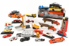 Lot 96 - DIVERS (25)