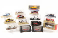 Lot 64 - DIVERS (15)