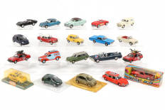 Lot 82 - DIVERS (20)