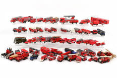 Lot 152 - DIVERS (58)