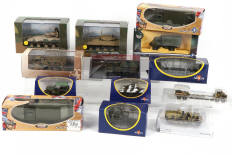 Lot 45 - DIVERS (13)