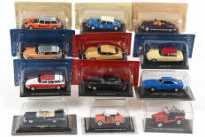 Lot 43 - DIVERS (12)