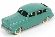 Lot 318 - DINKY TOYS (FRANCE) (1)