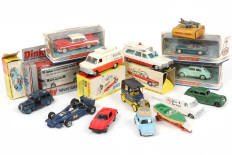 Lot 315 - DINKY TOYS (GB) (15)