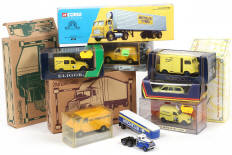 Lot 128 - DIVERS (10)