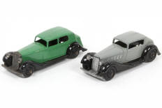 Lot 301 - DINKY TOYS (GB) (2)