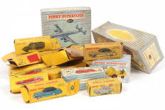 Lot 353 - DINKY TOYS (FRANCE) (16)