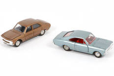 Lot 415 - DINKY TOYS (FRANCE) (2)