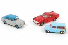 Lot 387 - DINKY TOYS (GB) (3)
