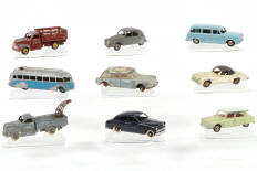Lot 323 - DINKY TOYS (FRANCE) (9)