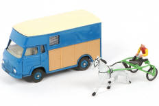 Lot 140 - DINKY TOYS (FRANCE) (1)