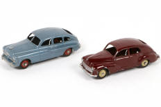 Lot 314 - DINKY TOYS (FRANCE) (2)
