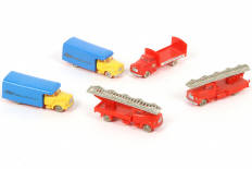 Lot 245 - LEGO (DANEMARK) (5)