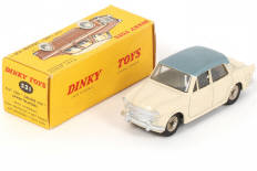 Lot 330 - DINKY TOYS (FRANCE) (1)