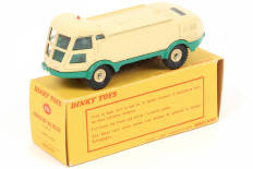 Lot 342 - DINKY TOYS (FRANCE) (1)