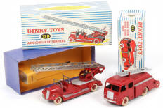 Lot 348 - DINKY TOYS (FRANCE) (2)