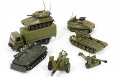 Lot 244 - DINKY TOYS (GB) (7)