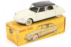 Lot 330 - DINKY TOYS (FRANCE) (1)