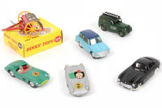Lot 65 - DIVERS (6)
