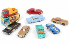 Lot 200 - CORGI TOYS (GB) (8)