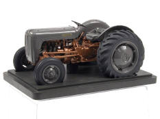 TRACTOYS LTD (GB) (1)