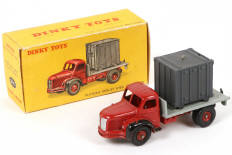 Lot 217 - DINKY TOYS (FRANCE) (1)