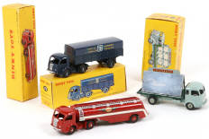 Lot 242 - DINKY TOYS (FRANCE) (3)