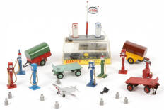 Lot 280 - DINKY TOYS (FRANCE) (20)